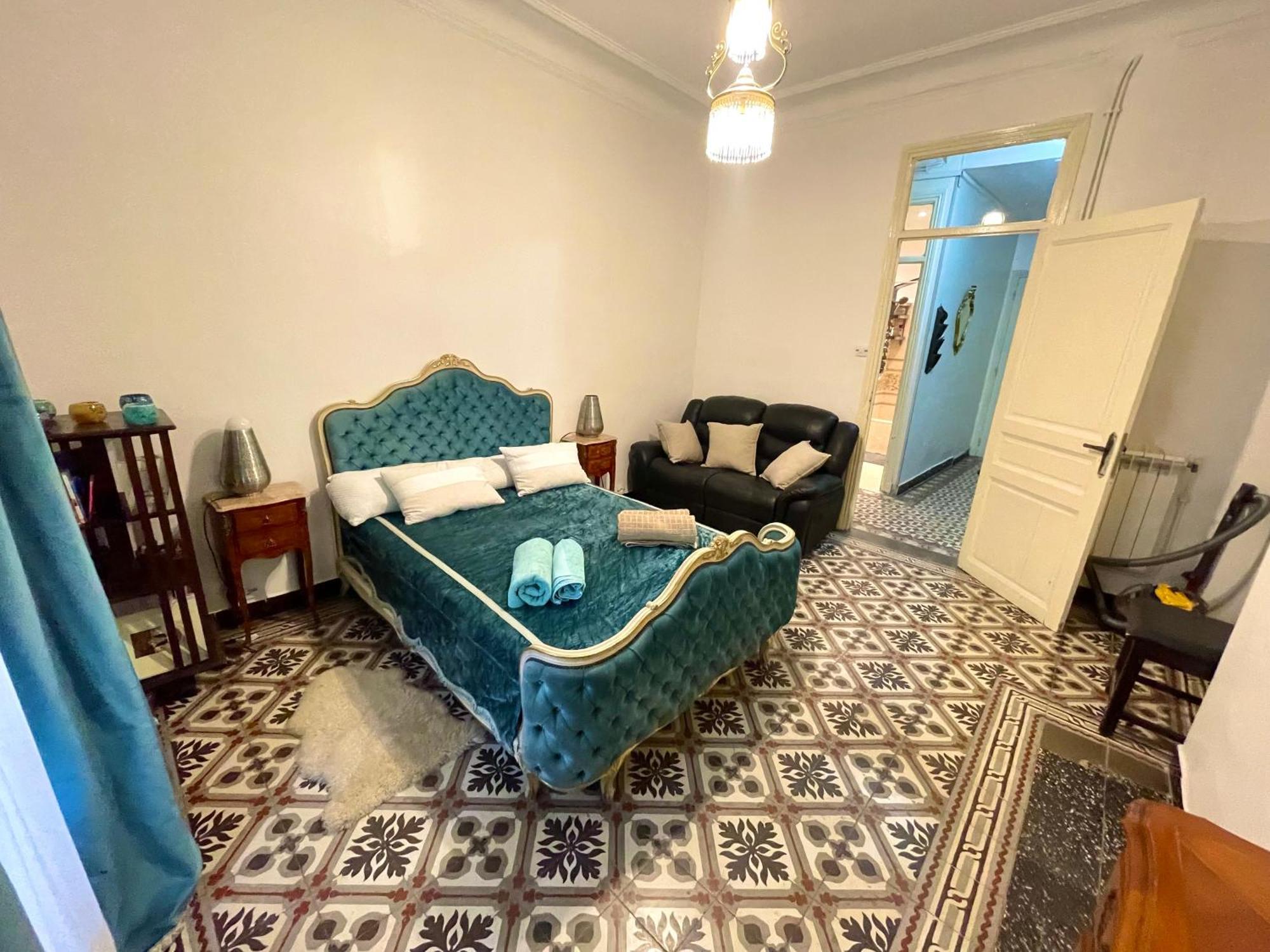 Appartement Dans Immeuble Haussmanien Algiers Экстерьер фото